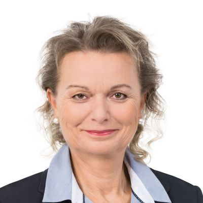 Frau Johanna Schwarz