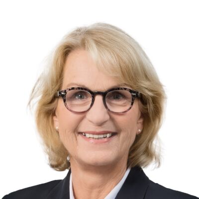 Frau Dr. jur. Verena Zawodsky