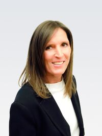 Frau Michaela Gradwohl