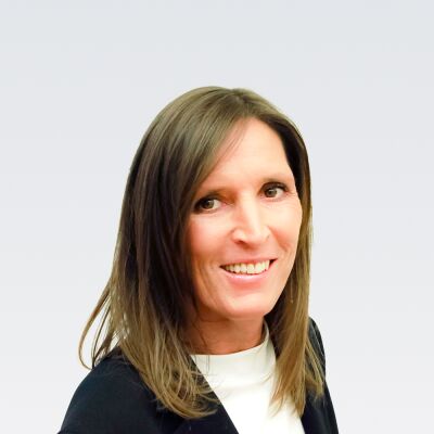 Frau Michaela Gradwohl