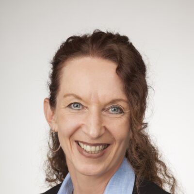 Frau Christine Legen