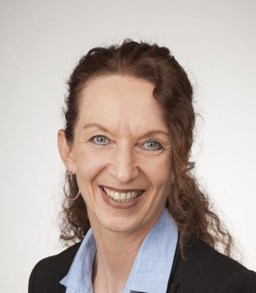 Frau Christine Legen