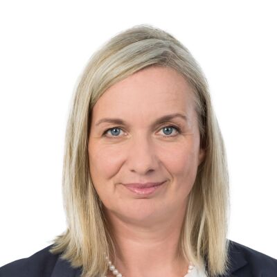 Frau Karin Zalesak-Waxmund