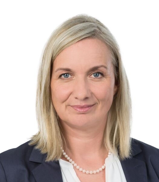 Frau Karin Zalesak-Waxmund