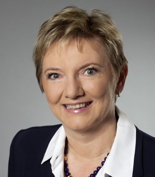Frau Eva Siding