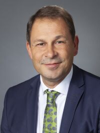 Herr Hans Jochen Roth