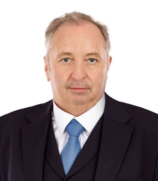 Herr Hubert Fröschl