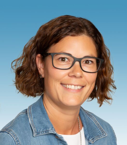 Frau Daniela Hofer