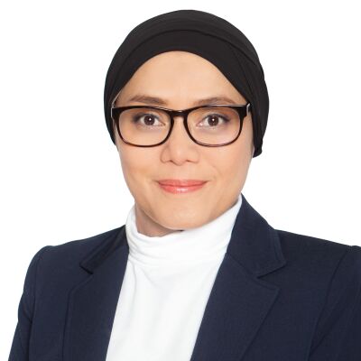 Frau Dini Riani Dewi
