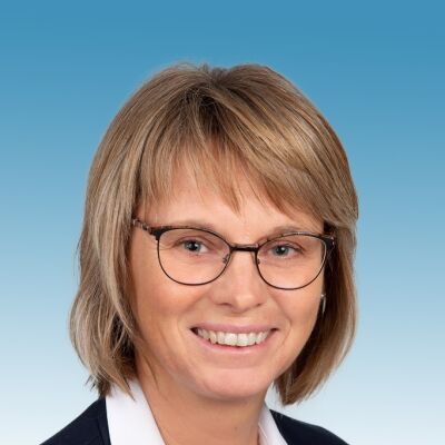 Frau Ursula Leister