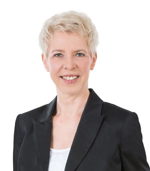 Frau Manuela Beck