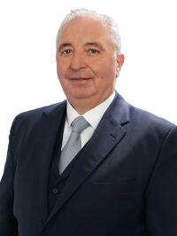 Herr Hubert Fröschl Herr Hubert Fröschl