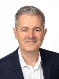 Herr Manfred Rußmann Herr Manfred Rußmann