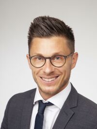 Herr Mag. Peter Strauß Herr Mag. Peter Strauß