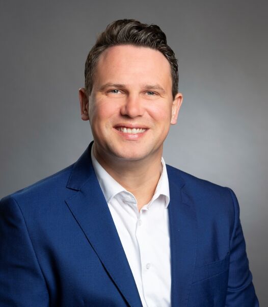 Herr Florian Brutscher