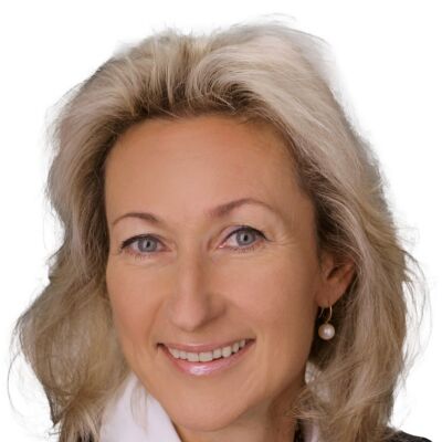 Frau Mag. Marion Abfalterer