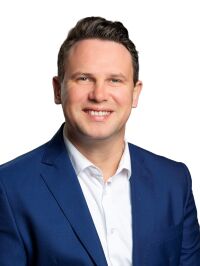 Herr Florian Brutscher