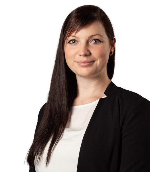 Frau Michaela Hauser