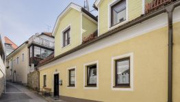             Neuer Preis: Stadthaus in Zwettler Top - Zentrumslage
    