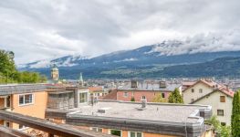             Hötting - sehr große 3-4 Zimmerwohnung in Bestlage mit Traumblick über Innsbruck
    