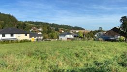             Grundstück mit Fernblick in neuer Eigenheimsiedlung
    
